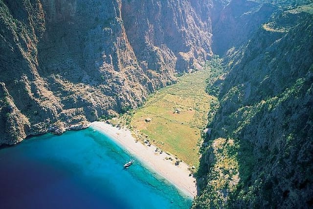 3efb18f6-fe21-4ea3-9e9d-0623e3c99289_boat-trip-from-oludeniz-blue-lagoon-to-butterfly-valley-and-gemiler-island-with-lunch-medium